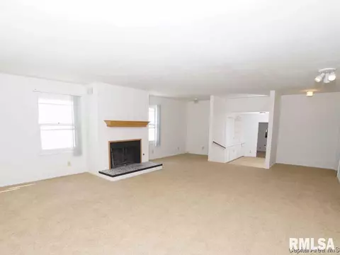 1925 Dial Ct, Springfield, IL 62704 photo 2