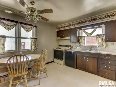 23 Monica Ct, Springfield, IL 62702 photo 8