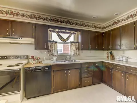 23 Monica Ct, Springfield, IL 62702 photo 6