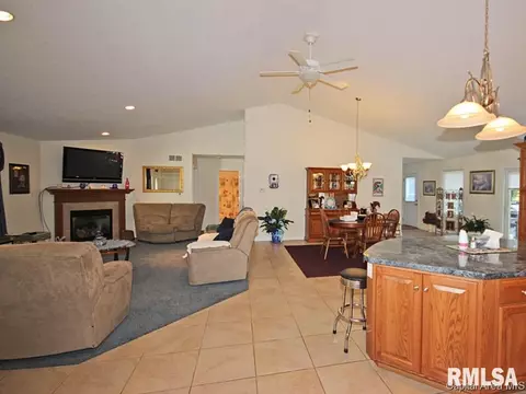 3401 Hazlett Rd, Springfield, IL 62707 photo 5