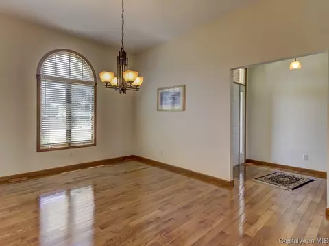 2217 Lake Crst, Springfield, IL 62712 photo 2