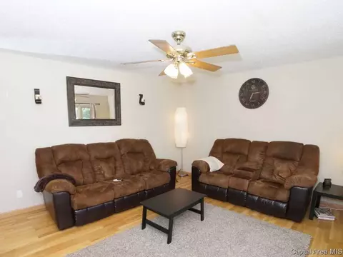 2916 Sherborn Rd, Springfield, IL 62702 photo 3