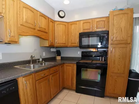 2916 Sherborn Rd, Springfield, IL 62702 photo 10