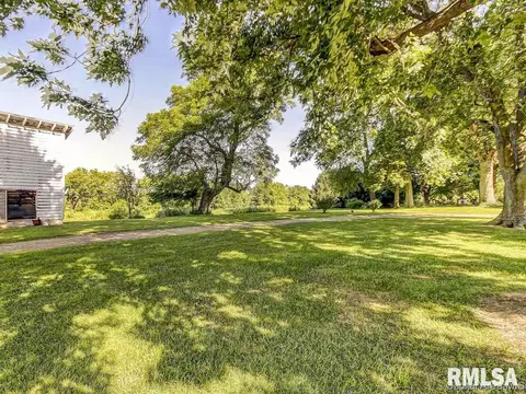953 Klor Rd, Buffalo, IL 62515 photo 7