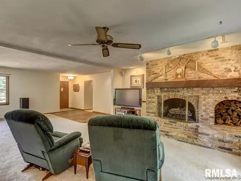 6 Harlan Ct, Springfield, IL 62712 photo 5