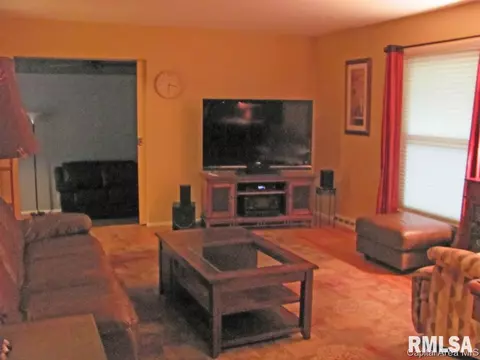 136 Nottingham, Springfield, IL 62704 photo 5