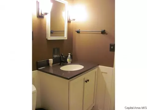 136 Nottingham, Springfield, IL 62704 photo 14