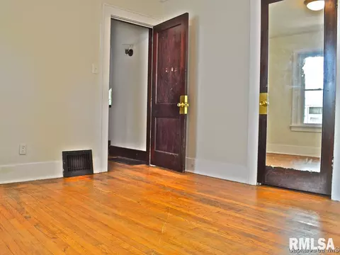 2525 S Lowell, Springfield, IL 62704 photo 11