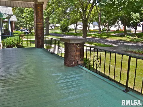 2525 S Lowell, Springfield, IL 62704 photo 3