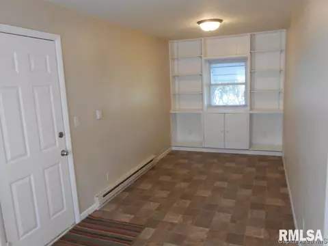 2200 E Converse St, Springfield, IL 62702 photo 8
