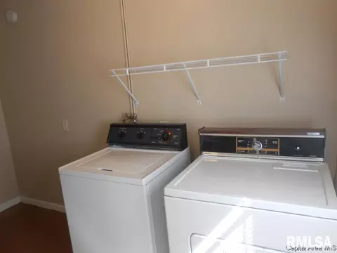 2200 E Converse St, Springfield, IL 62702 photo 12