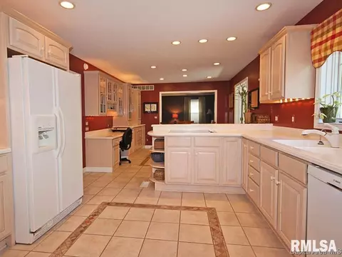 2533 Wydown, Springfield, IL 62704 photo 8