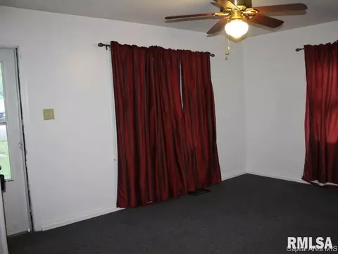 2226 S 14th St, Springfield, IL 62703 photo 9