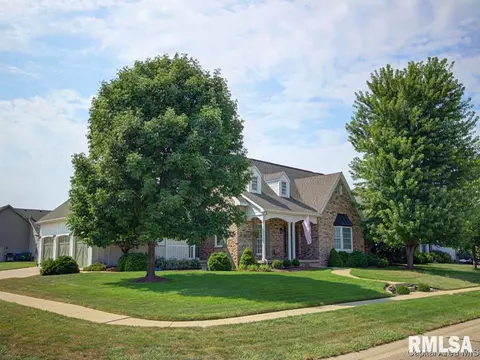 2005 Old Ivy Dr, Springfield, IL 62711 photo 1