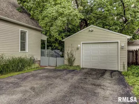 630 S Amos, Springfield, IL 62704 photo 24