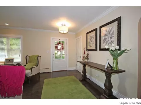 2025 Greenbriar Rd, Springfield, IL 62704 photo 3