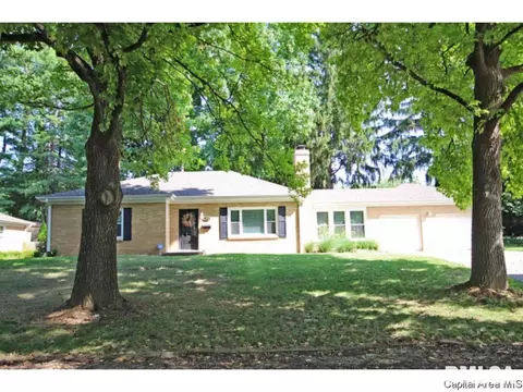 2025 Greenbriar Rd, Springfield, IL 62704 photo 1