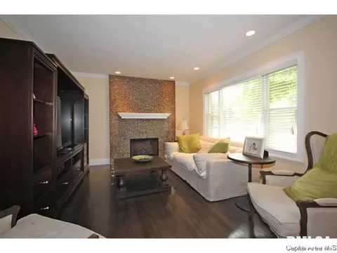 2025 Greenbriar Rd, Springfield, IL 62704 photo 6