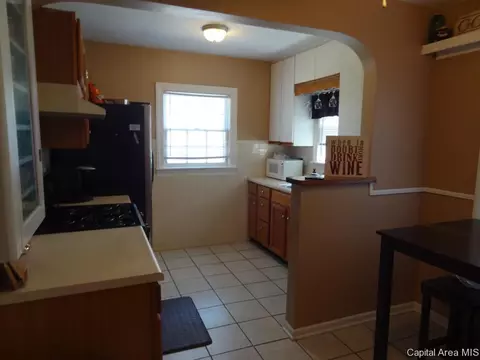 1136 N 2nd, Springfield, IL 62702 photo 7