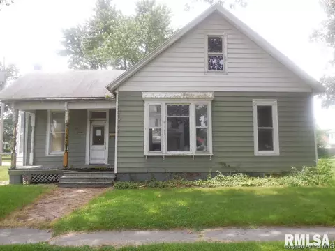 920 S State St, Beardstown, IL 62618 photo 1