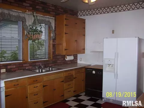 560 W Elliott, Springfield, IL 62702 photo 10
