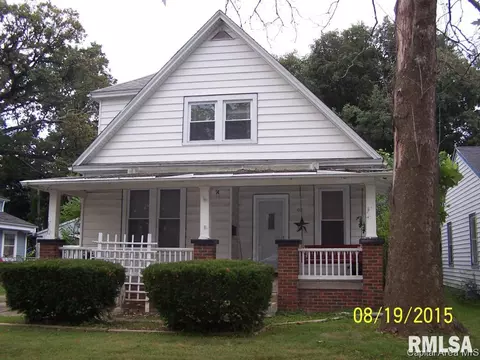 560 W Elliott, Springfield, IL 62702 photo 1