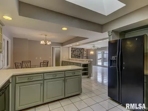 1 Downing Ln, Springfield, IL 62712 photo 16
