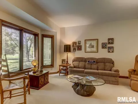 2419 Hazlett Rd, Springfield, IL 62707 photo 9