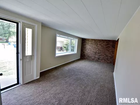 3805 Eagle Claw Dr, Springfield, IL 62707 photo 3