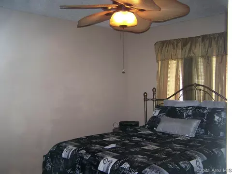 2525 Burton Dr, Springfield, IL 62703 photo 6