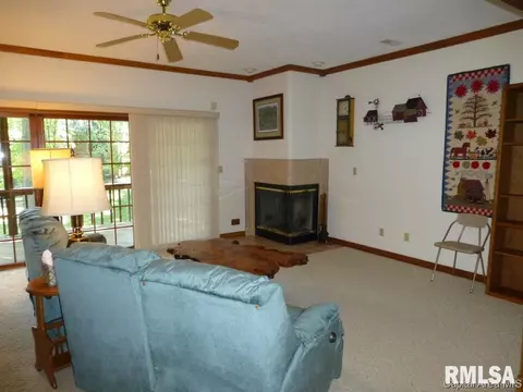 2112 Timbercrest Dr, Springfield, IL 62702 photo 13