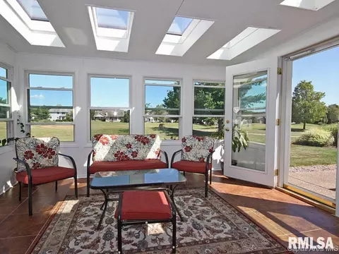 6504 Carlisle Bnd, Springfield, IL 62711 photo 4