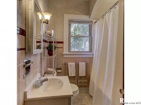 2540 S 7th St, Springfield, IL 62703 photo 17