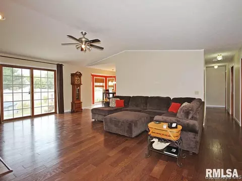 1117 Bridle Path Ln, Springfield, IL 62712 photo 3