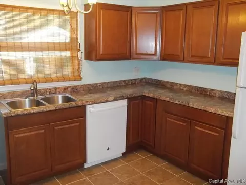 2332 S 4th, Springfield, IL 62703 photo 5