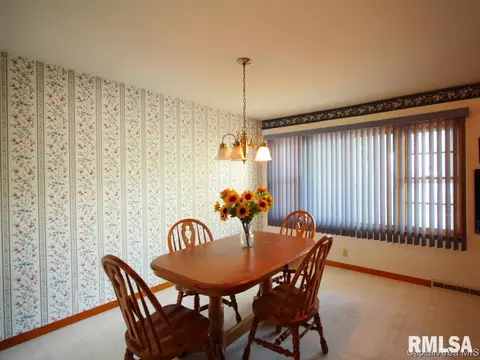 313 Collier, Springfield, IL 62704 photo 6