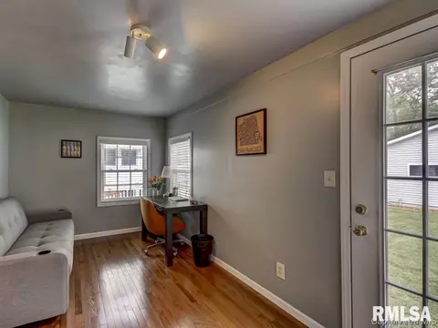 1920 S Walnut St, Springfield, IL 62704 photo 15