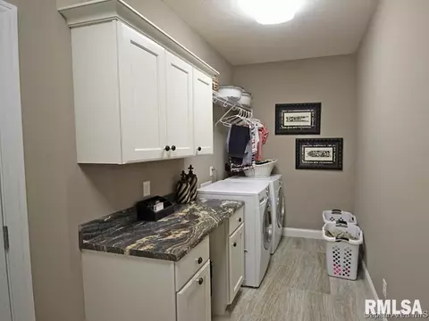 1908 W Road Dr, Springfield, IL 62711 photo 31