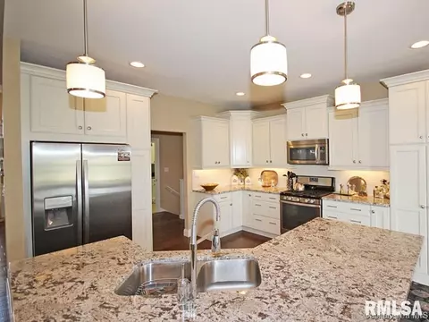 1908 W Road Dr, Springfield, IL 62711 photo 11