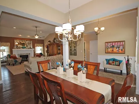 1908 W Road Dr, Springfield, IL 62711 photo 8