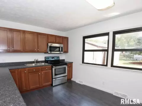 2516 Sherborn Rd, Springfield, IL 62702 photo 13