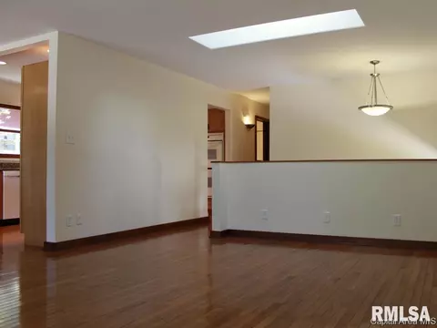 915 Wythe Rd, Springfield, IL 62702 photo 9