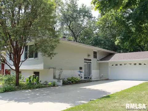 915 Wythe Rd, Springfield, IL 62702 photo 1