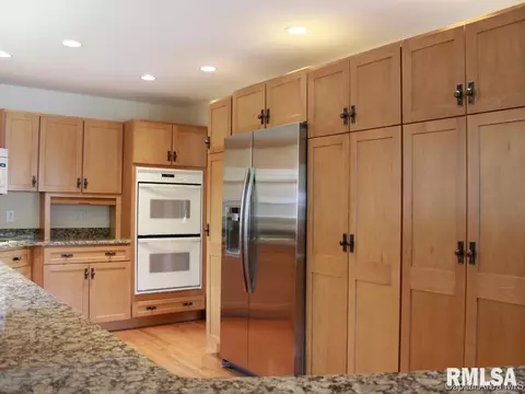915 Wythe Rd, Springfield, IL 62702 photo 11