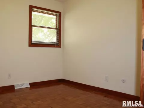 915 Wythe Rd, Springfield, IL 62702 photo 12