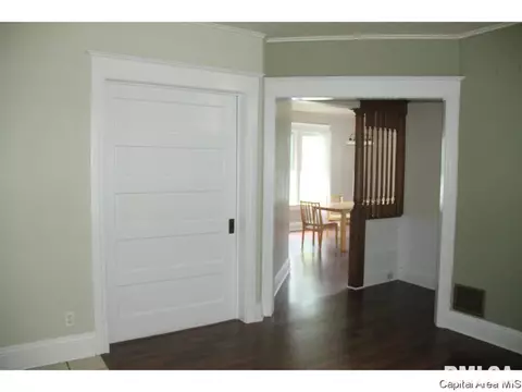 811 S Douglas, Springfield, IL 62704 photo 6