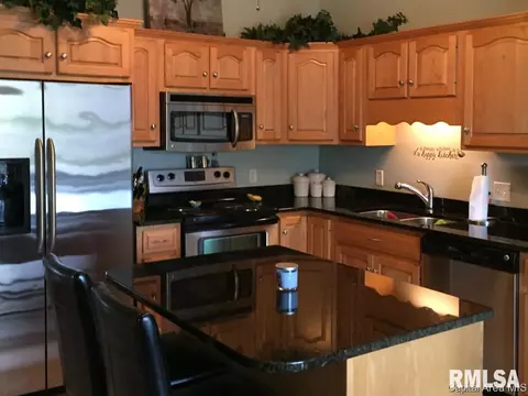 5401 Biltmore Dr, Springfield, IL 62711 photo 8