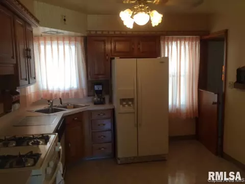 3543 Stanton St, Springfield, IL 62703 photo 3