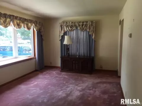 3543 Stanton St, Springfield, IL 62703 photo 2
