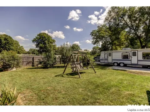 1736 N 14th St, Springfield, IL 62702 photo 5